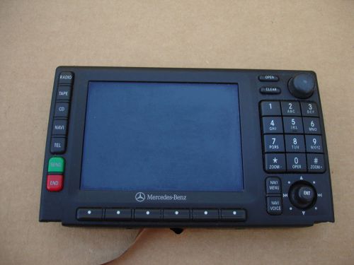 00 mercedes w163 ml radio / navi  face screen only