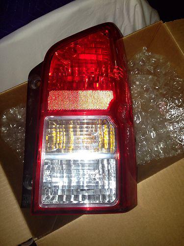 Factory taillight taillamp used housing right 05-10 nissan pathfinder deal!