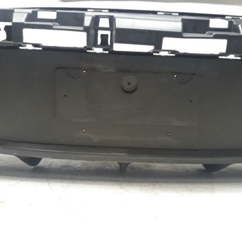 15-18 porsche macan rear bumper base with park assist aa 71328