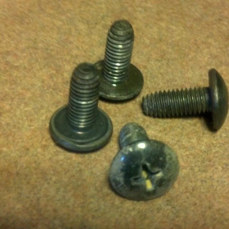 Suzuki samurai door bolts screws 