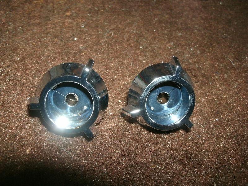 Nos 1971 - 73 mustang 1972 - 76 torino gran torino radio knobs outer pair d1zb