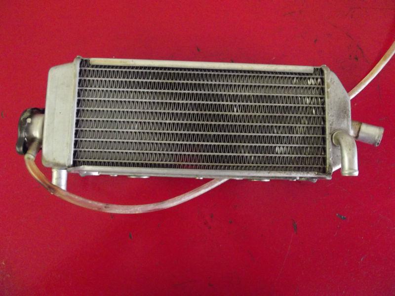 Suzuki rm125 rm 125 right radiator cooler 2001 2002 2003 2004 2005 2006 2007 08