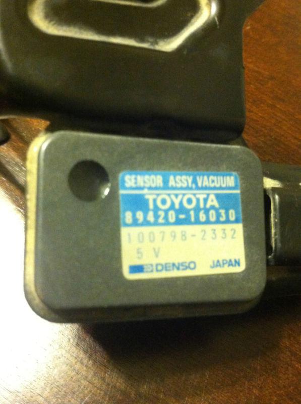 92-95 toyota paseo 91-94 tercel oem map sensor 89420-16030 denso