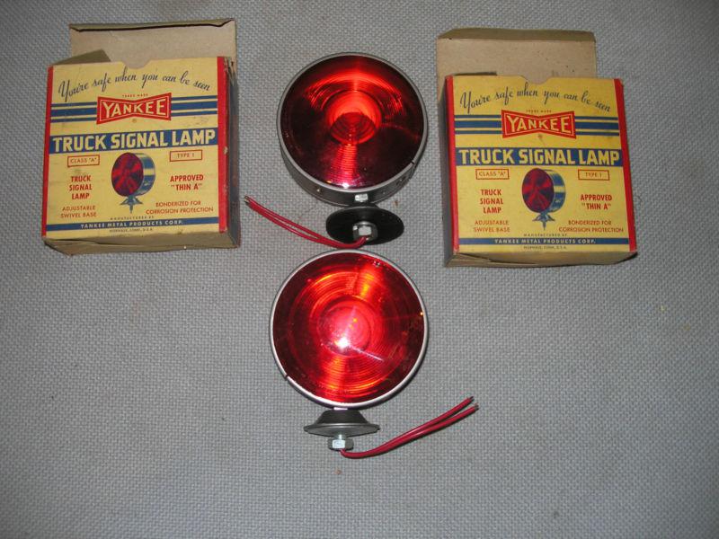 Yankee vintage stop tail or turn signal set of 2 new old stock #881