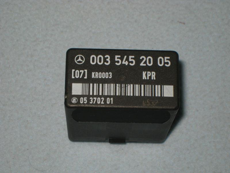 Mercedes 0035452005 fuel pump relay 201 190e 2.3 