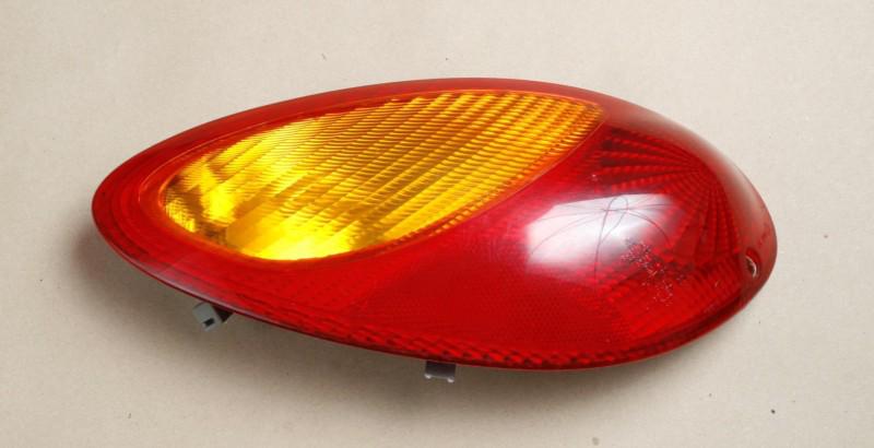 2001 02 03 04 05 chrysler pt cruiser left driver side brake tail light lamp oem