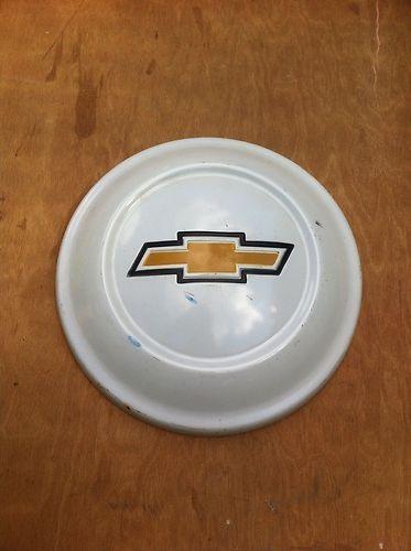 1960s-1970s chevy chevrolet gm truck van car white hubcap #1