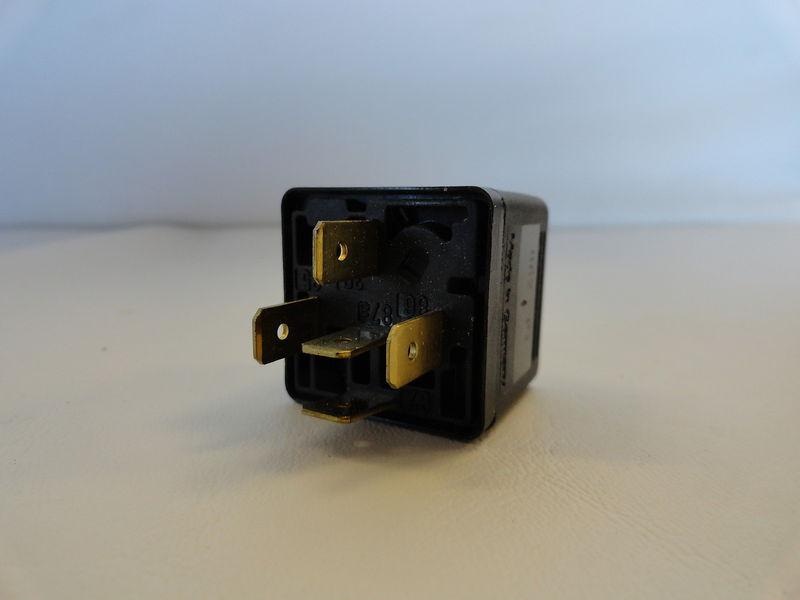 Mercury quicksilver relay switch 87-18211 power boat 12v marine boat