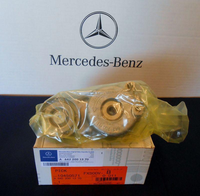 Genuine mercedes-benz drive belt tensioner a6422001370