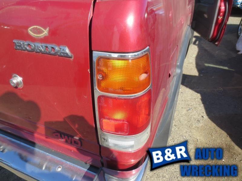 Right taillight for 94 95 96 97 passport ~ chrome bezel 4782108