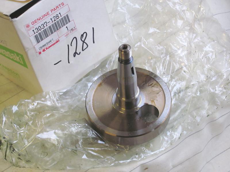 Kawasaki kmx125 a1 a2 a3 b6 b7 b8 kmx200 a1 a2 a3a crankshaft lh 13037-1281 nos