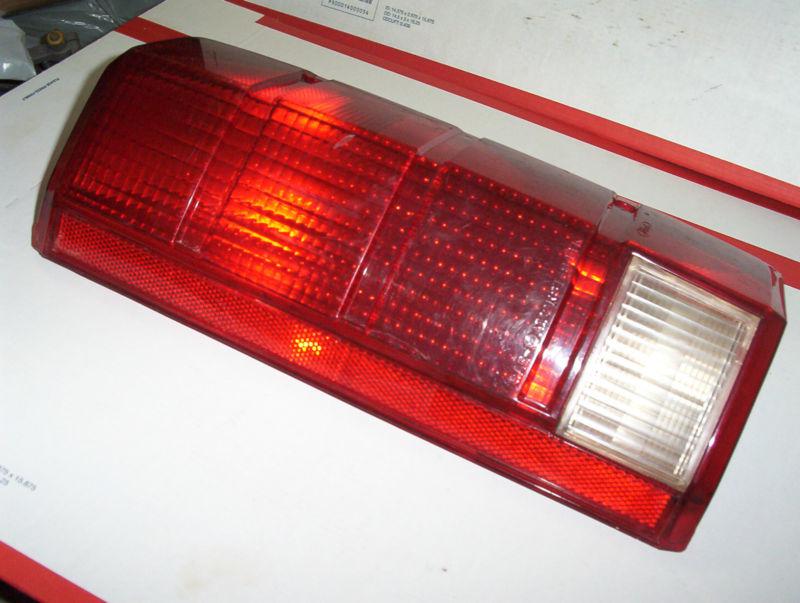 Used ford truck tail light right side e1tb13440aa