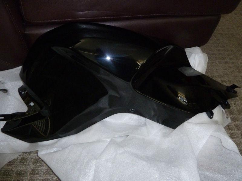 Bmw k1200s gas tank plastic  oem bmw  part black new in the box mint!