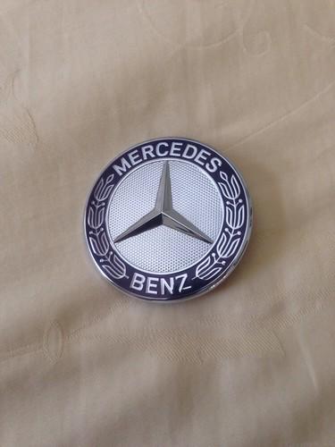 Genuine oem mercedes benz flat laurel wreath hood badge emblem