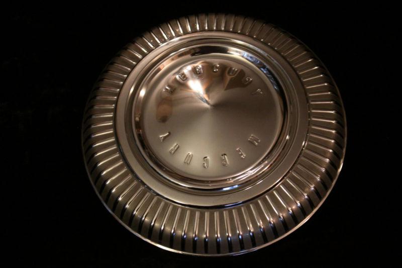 1965 66 67 68 69 ford mercury comet cougar dog dish hubcap great condition!!