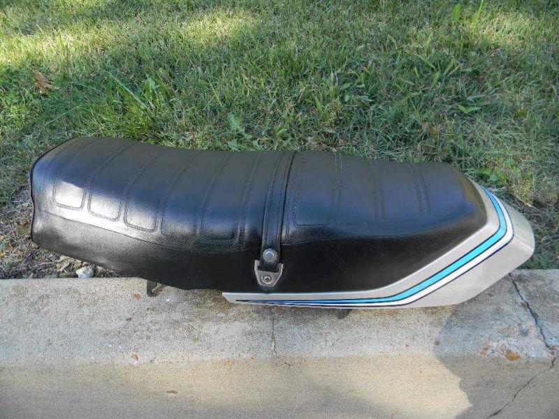 Yamaha 650 seca seat and trim