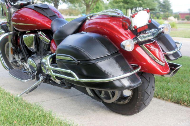 Yamaha v star 950 saddlebag trim rails