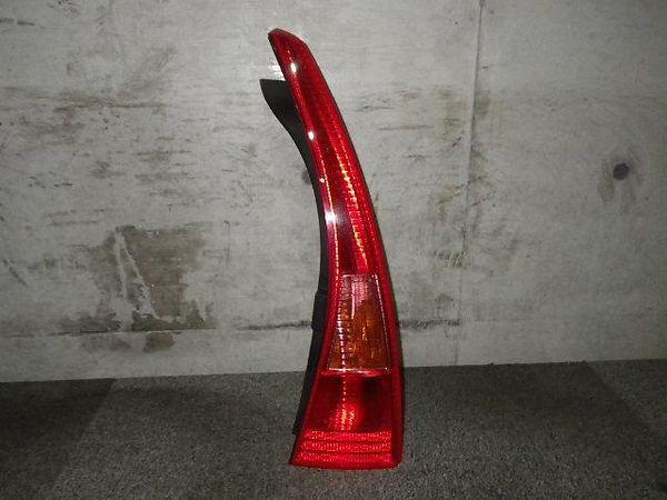 Nissan stagea 2001 rear right combination lamp [1615500]