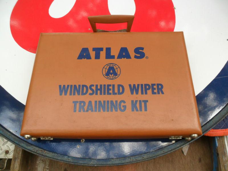 Atlas training kit  packed with n.o.s. items great graphics have never seen b4