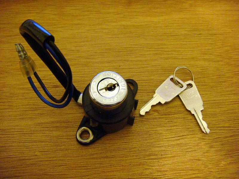 Honda c65 c90 cm90 cm91 c50 1975-78 brand new ignition switch 2 wire 2 keys us t