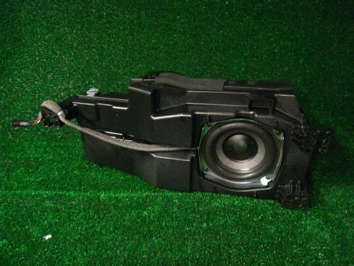 2011 cadillac escalade yukon console bose powered sub woofer speaker