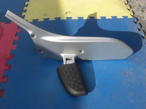 Passenger foot peg bracket footpeg rear left side bmw k1200lt k1200 lt 1200lt