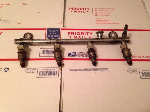 98 99 00 01 ford ranger 2.5 l4 engine fuel rail &amp; injectors oem