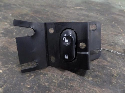 00 01 02 03 04 05 ford sable front left driver lock switch