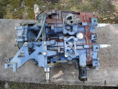 Evinrude 25 hp outboard engine power head 1973