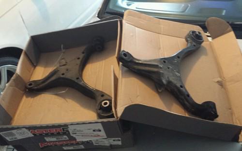 Acura rsx type s lower control arms w/ bushings 