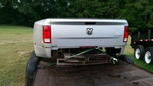 2016 new dodge bed dually and bumper  silver perfect condition!