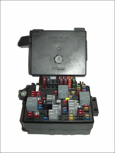 Fuse relay box center 1999 chevy blazer s10 gmc jimmy others ut 15328840