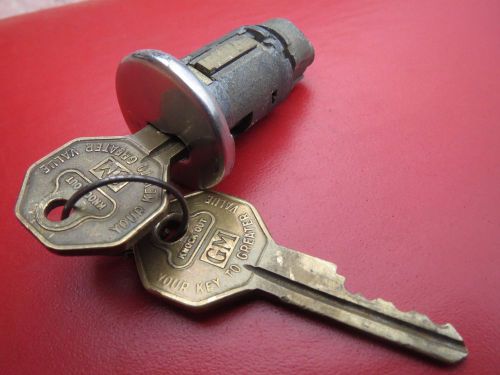 Gm key barrel &amp; keys- suit older chevy buick pontiac oldsmobile cadillac etc