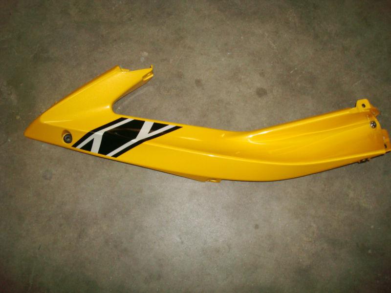 06 2006 yamaha yzf r6 left side upper fairing trim cover 