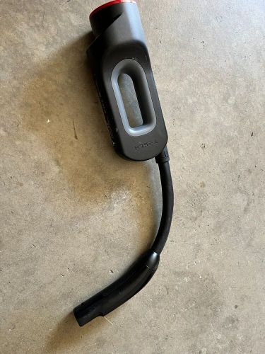 Tesla chademo to nacs (us) charging adapter