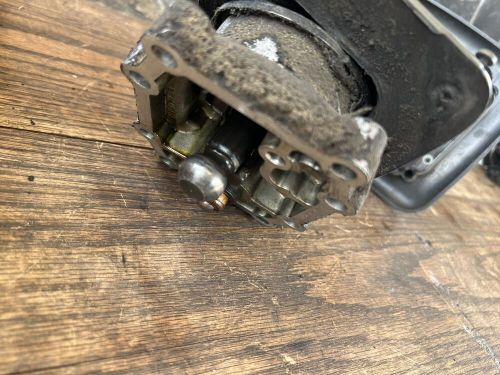 1988-2001 ford f250 f350 zf-5 manual 5 speed transmission shifter base oem