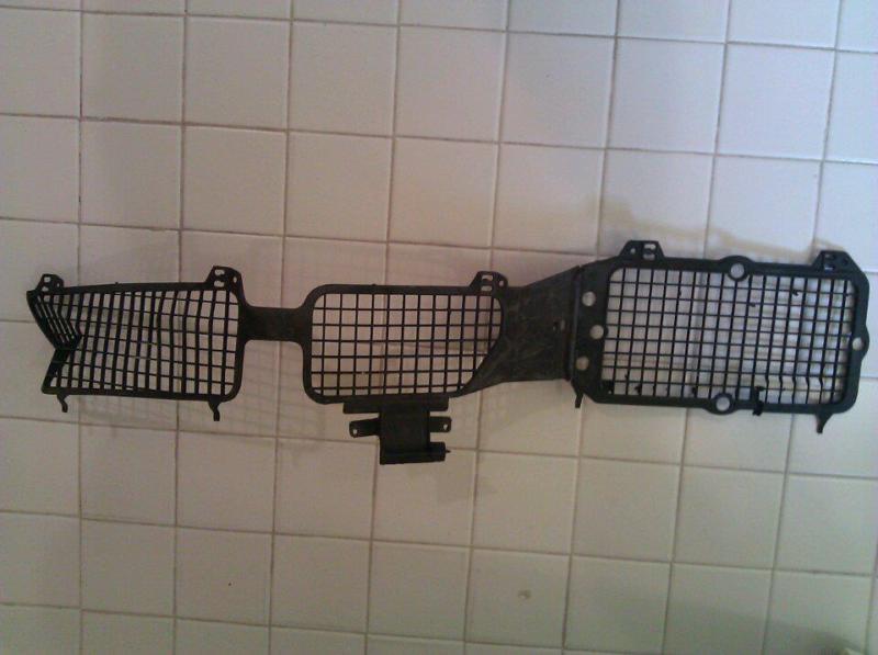 Firebird cowl vent grille screen, 1970-1981