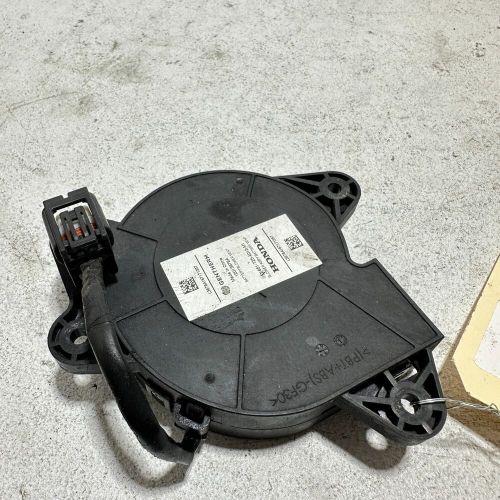 2016 - 2020 acura mdx battery tray housing box vent blower motor oem