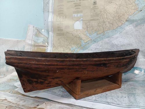 Boaters&#039; resale shop of tx 2409 0171.31 primitive wooden boat hull &amp; stand model