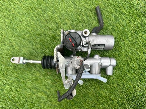 Lexus rx l1 450h gyl10 brake master cylinder 138110-10550 2012