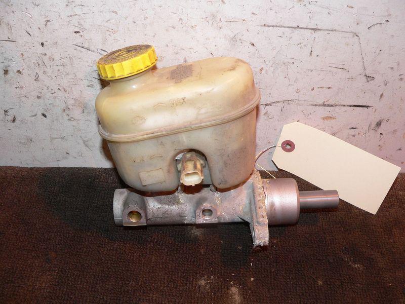 1999 jeep grand cherokee brake master cylinder