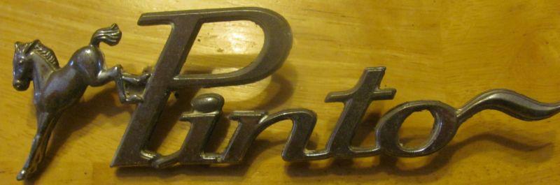 Genuine oem vintage 1971-73 ford pinto emblem d52b 16r114aa trim badge 