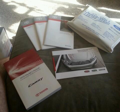 2010 toyota camry owners manual set q