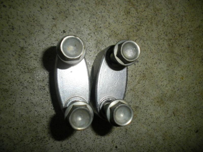 Suzuki rm 125 2000 handle bar  clamps handlebar stays1996 1997 1998 1999 96