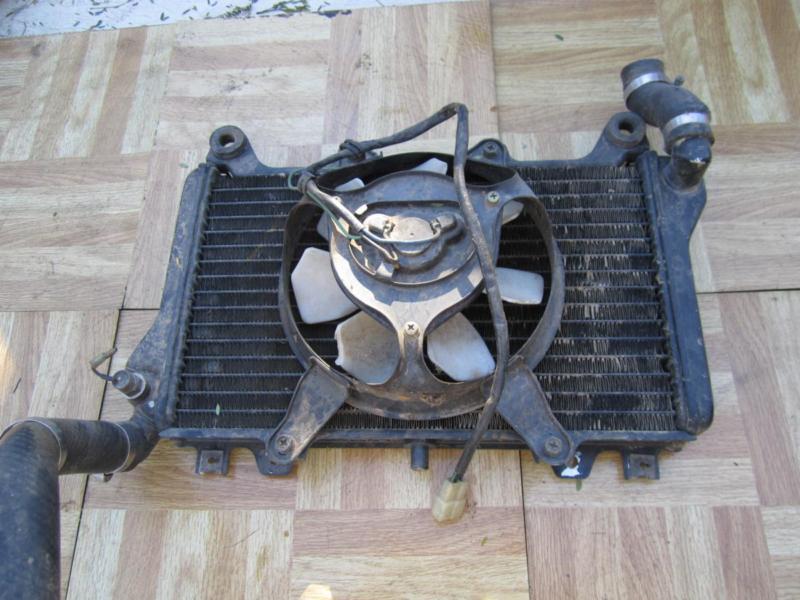 1990 kawasaki zx750 ninja zx 750 .. radiator & fan