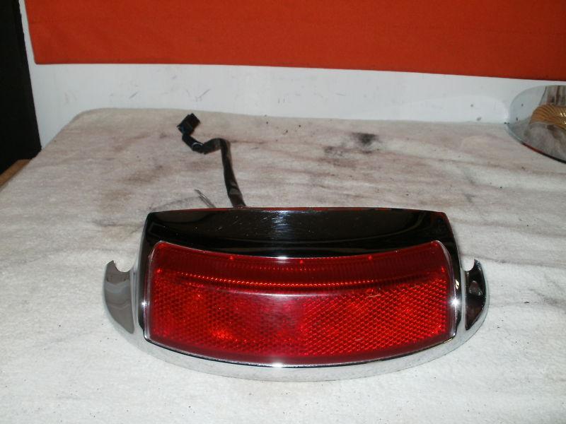 Harley davidson oem rear fender tip light red fl  2009 -2013, nr