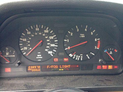 89-95 bmw e34 instrument cluster speedometer good leds  525 535