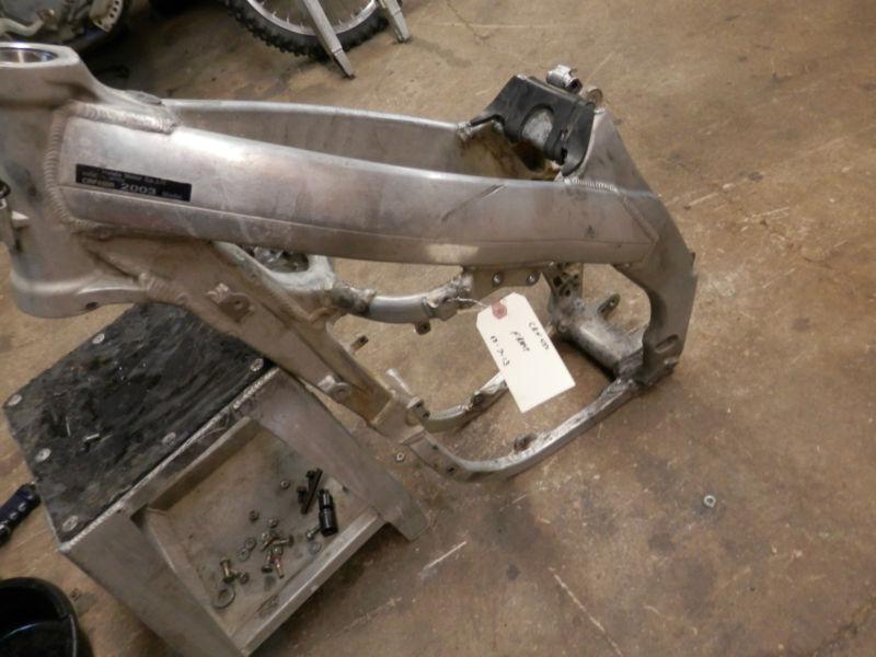 2003 honda crf450r  frame   (straight)