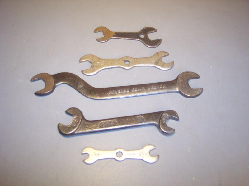 5 vintage wrenches reverse gear and others type