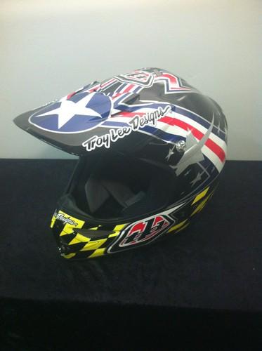 New troy lee designs helmet xl stars stripes with soft bag